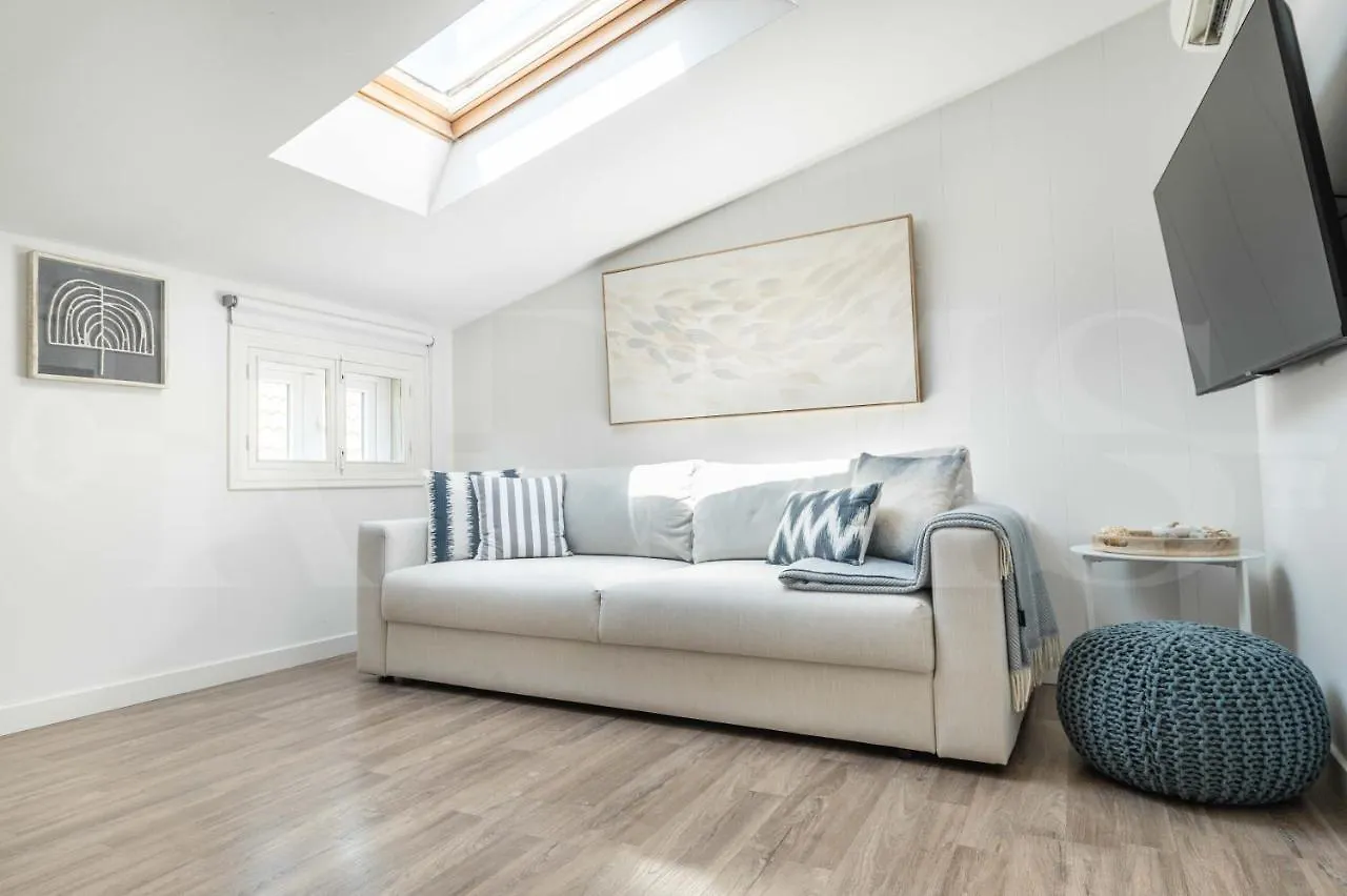 Coastal Attic In The Heart Of Malaga By Rems Apartment