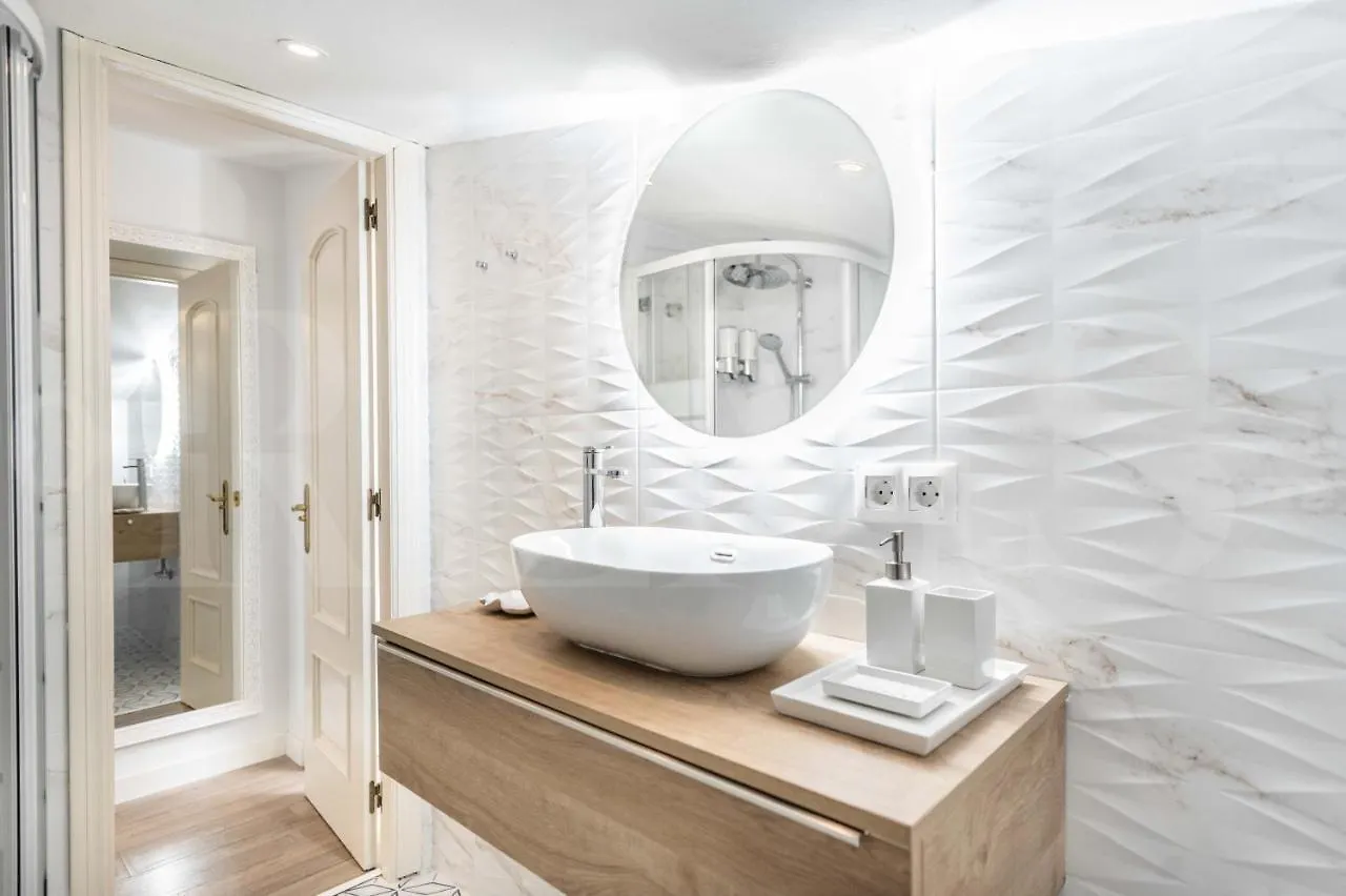 Coastal Attic In The Heart Of Malaga By Rems Apartment
